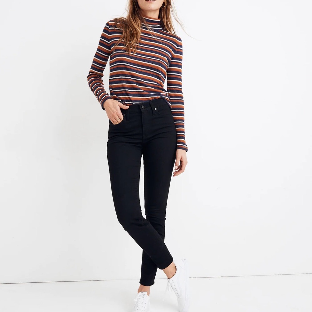 MADEWELL 9" Mid-Rise Skinny Jeans in Black Frost: THERMOLITE Edition Size 24